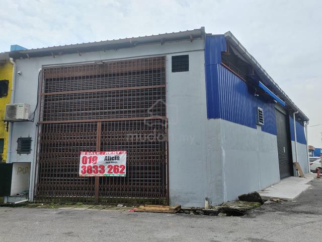 Taman Bolton Cornerlot Batu Caves Factory For Rent 1