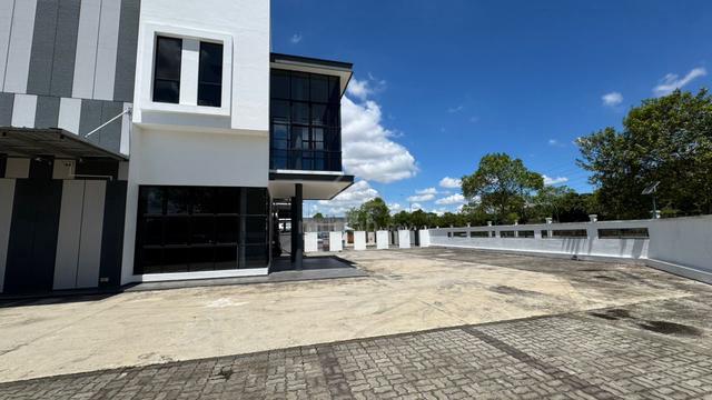 Eco Business Park 1 Phase 2, Corner lot, light industry 1