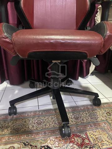 Secretlab Game of Thrones Gaming Chair - photo 6 of 6