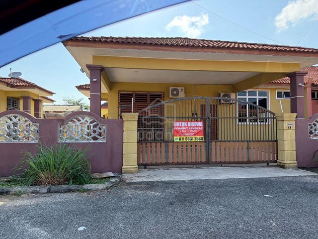 Semi D 4 Rooms 2 Washroom 3 Aircond 1