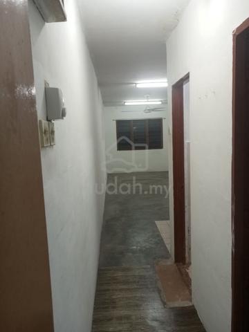 Apartment Lestari (Damansara Damai) 1