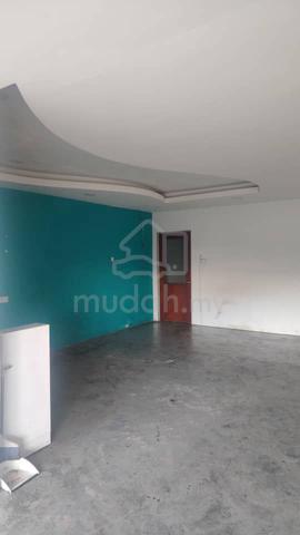 Groundfloor Shop Lot facing shop lot at Taman Rashna, Klang 5