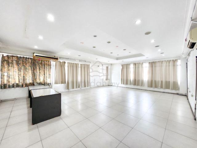Office Space Seksyen 8 for Rent 1
