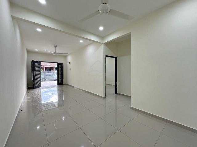 Taman College Heights Sikamat Seremban Single storey Nicely Renovated 1