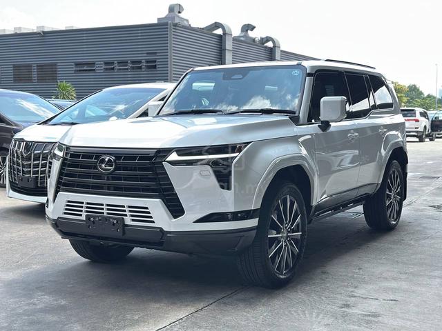 25 Lexus  GX550 Version L *Grade 5A / Pan Roof* - 2