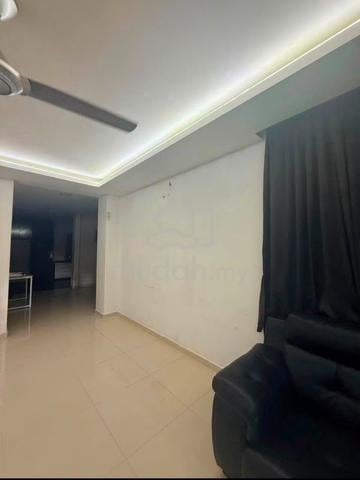 Bukit Indah Double Storey House 4Bed 3Bath Partial Furnished 1