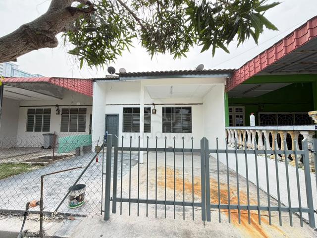 Teres Setingkat Taman Pokok Mangga Melaka Untuk Dijual 1