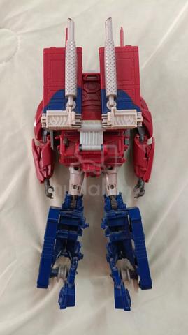 Optimus Prime Transformers Figurine - photo 2 of 4