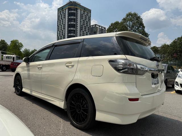 2014 LOAN KEDAI Toyota WISH 1.8 P/START (A) MUKA1K - 4