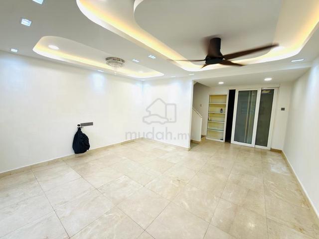 {RENOVATED} 2 sty house, new green park, rawang perdana, rawang town 1