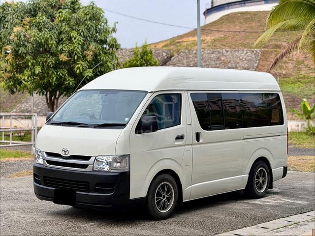 ( 2010 reg) 2009 Toyota HIACE 2.5 DIESEL D-4D (M) - 5