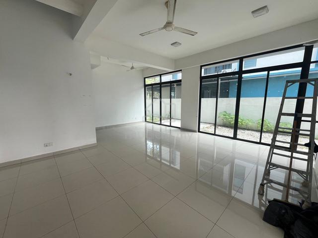 Horizon hills Golf East Unblock 2 Storey Semi D House G&G bukit Indah 1