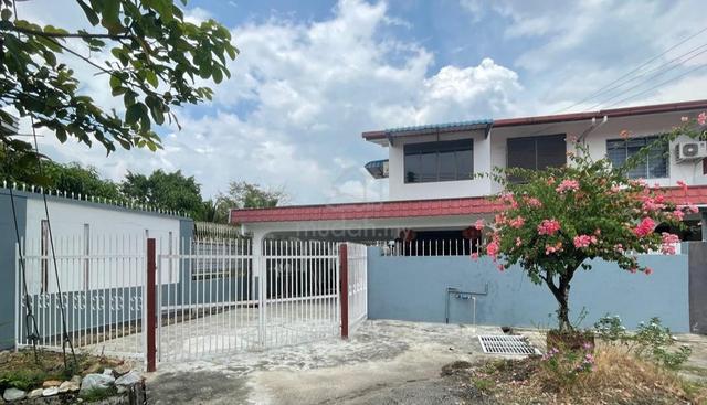 2 Storeys Terrace House Corner For Sale 1