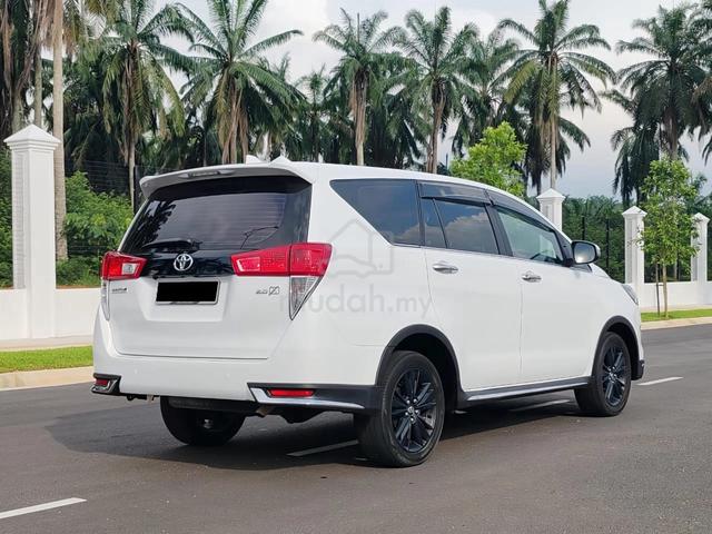 2019 Toyota INNOVA 2.0 X AUTO FACELIFT HIGH LOAN - 4