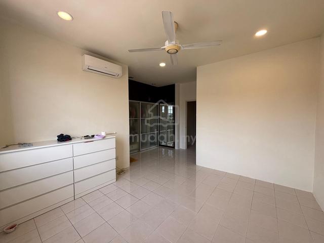 Palm Walk In Bandar Sungai Long, 2 Storey Terrace, Partly Furnish 1