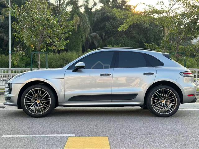2020 Porsche MACAN FACELIFT 2.0L (A) - 4
