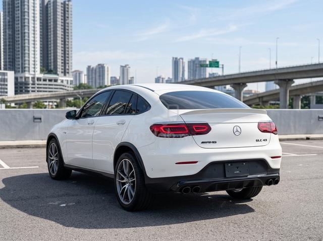 2021 Mercedes Benz GLC 43 AMG COUPE (A) RECON - 4