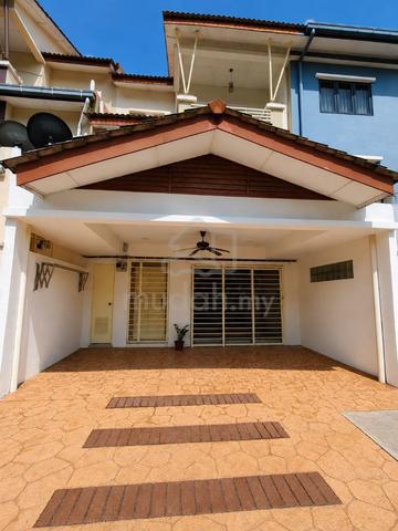 2.5-Storey Terrace House @ Taman Bukit Serdang | Jalan BS 9/7 1