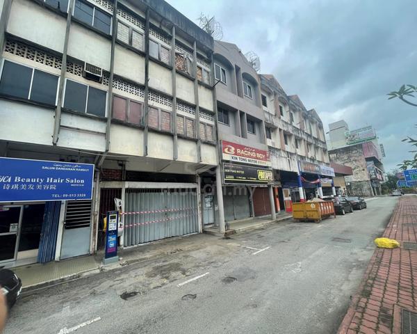Below Market Value Shoplot 3 tingkat di Jln Wong Ah Jang Kuantan 1