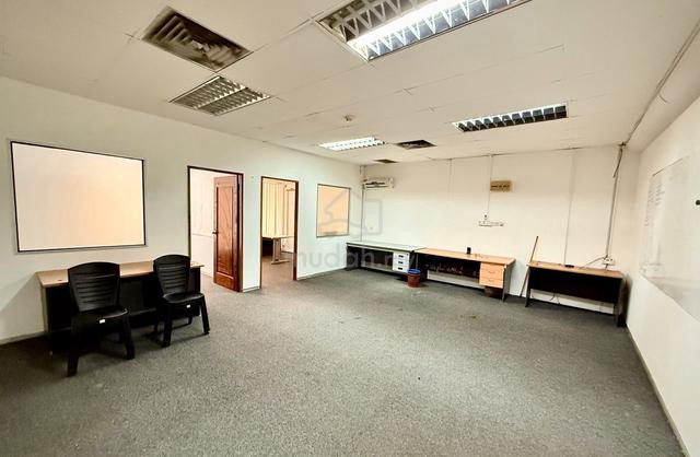 Tanjung Aru Plaza Office | Move-In Ready | Strategic Location 1