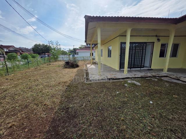 Single Storey House with total land of 3400 sqft 1