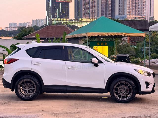 2013 Mazda CX-5 2.0 Car King One Careful Owner New - 3