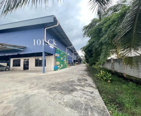 2.5Acre/ 2000AMP😱BELOW MARKET🔥Factory Warehouse！Kuala Selangor Kapar 1