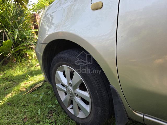 2011 Nissan GRAND LIVINA 1.6 CLASSIC/COMFORT (A) - 5