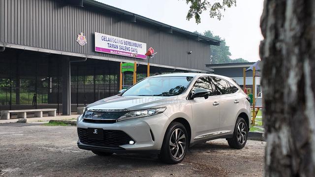 2018 Toyota HARRIER 2.0 PREMIUM ASU60 (A) - 4