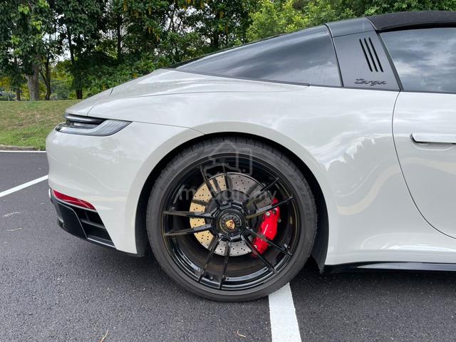 2022/23 Porsche 911 3.0 TARGA 4 GTS (A) - 5