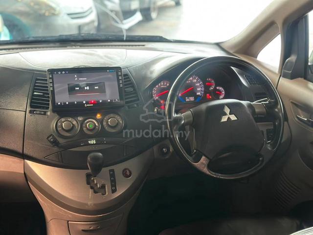 2009 Mitsubishi Grandis 2.4 (Auto) - 5