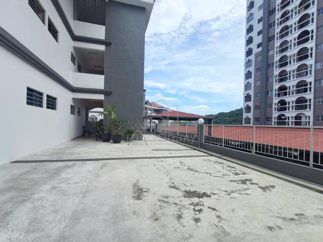 La Vista Condominiums 1