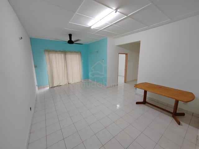 Sri Putra II Apartment 1
