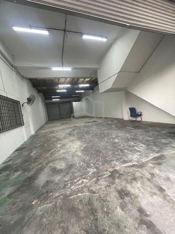 Puchong Utama 1.5 Storey Factory Warehouse Industrial 3