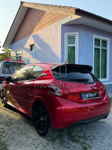 Peugeot 208 1.6 GTi Manual Rare Unit 2013 - 1