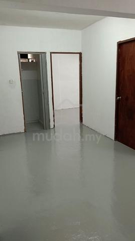 Flat Sri Lanang (Desa Tebrau) 2