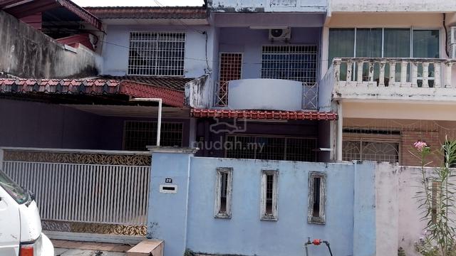 Rumah 2 tingkat untuk disewa di taman Cecily teluk intan perak  1