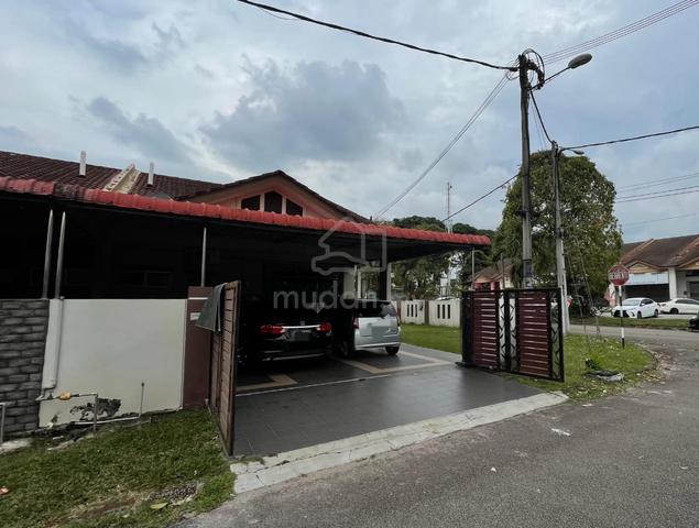 CORNER LOT LUAS | MOVE-IN READY | BANDAR PUTRA Kulai 1
