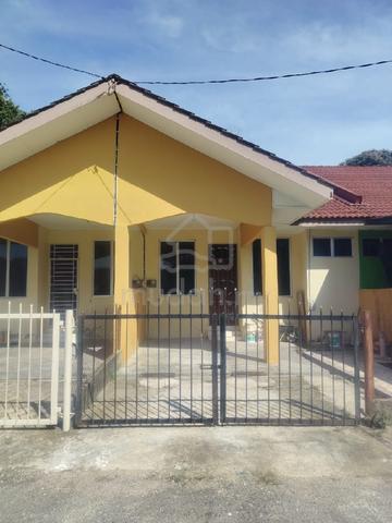Rumah Teres Untuk Disewa Machang 1