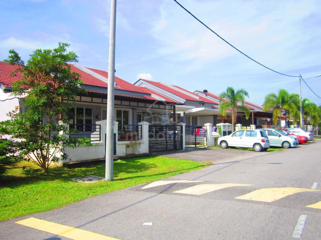 [4R2B][Rumah Cantik]- Rumah Teres 1 Tingkat, Warisan Bestari Dengkil 1