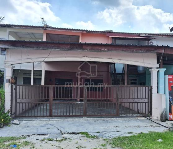 RUMAH TERES 2 TINGKAT.Berdekatan dengan surau Dan kemudahan lain. 1