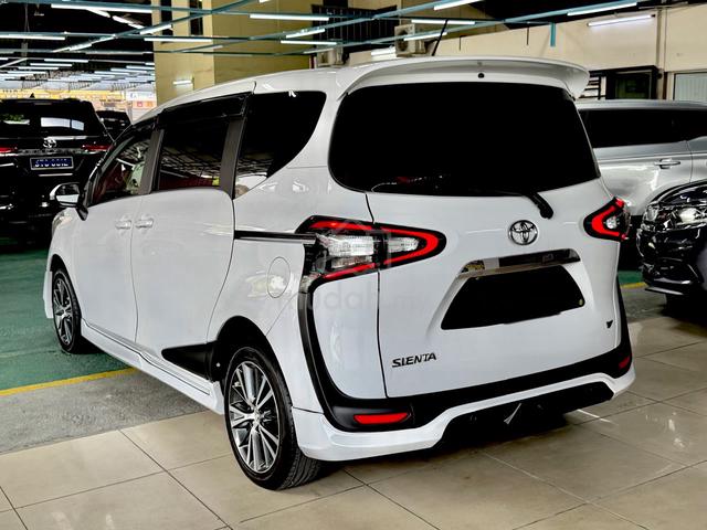 Toyota SIENTA V 1.5AT 2016 - 2