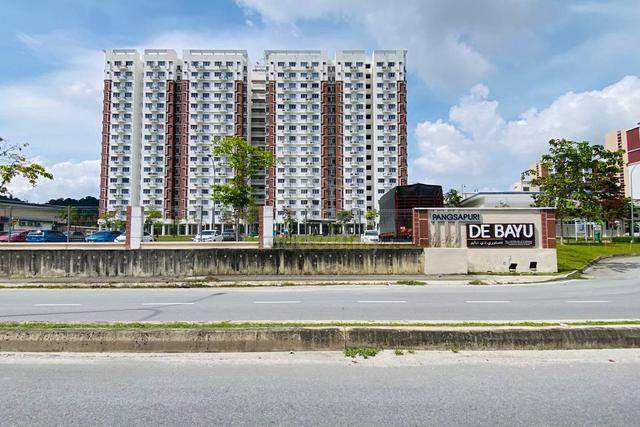 De Bayu Apartment 1