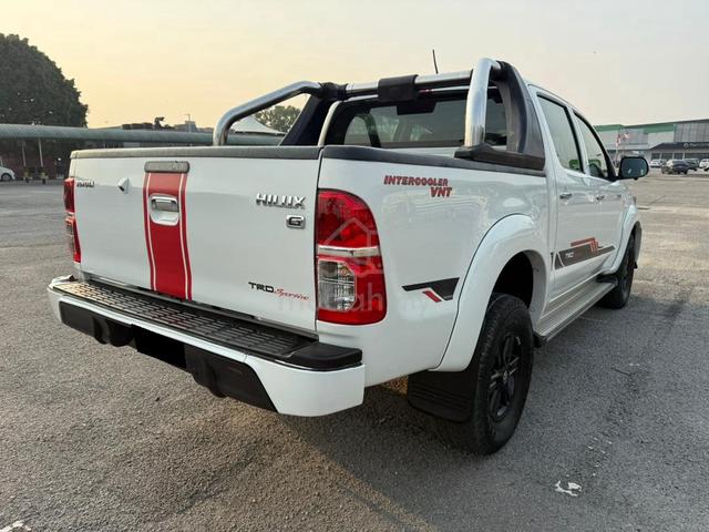 2016 Toyota HILUX 2.5 G TRD SPORTIVO FULL SPEC - 4