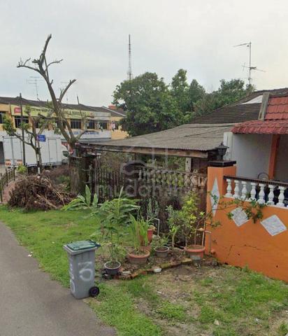 rumah taman skudai bawah market value Conner lot tanah luas 1