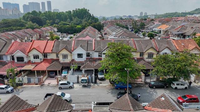 REFURBISHED ‼️ 2 Storey Bandar kinrara BK5 Puchong 1
