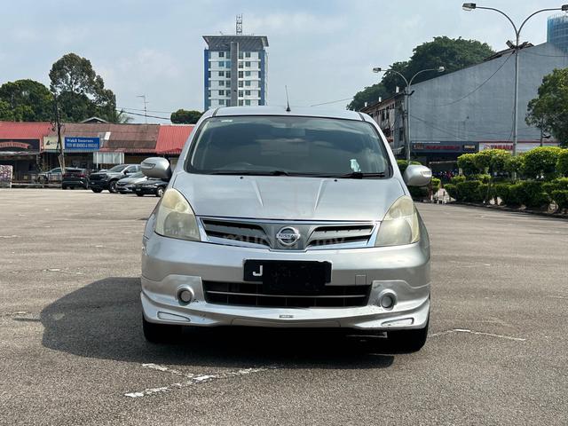 Direct Owner 2012 Nissan GRAND LIVINA 1.6 IMPUL(A) - 3