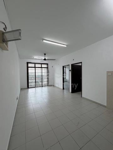 Lake View Suites 1