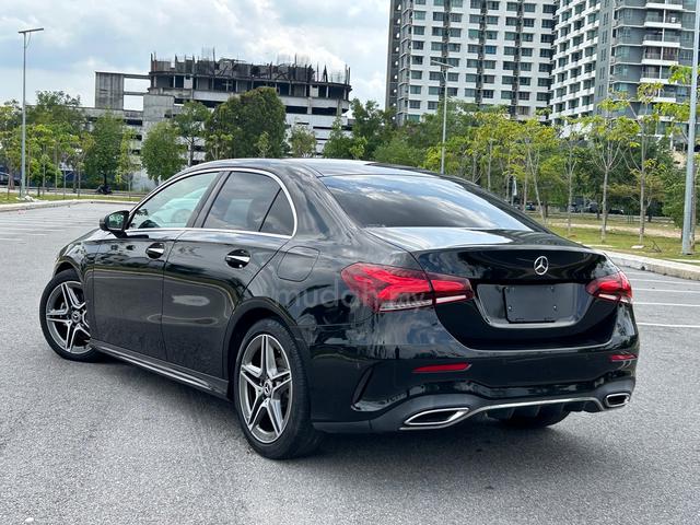 A180 AMG 2021 Sedan ** Sunroof ** Memory Seat - 2