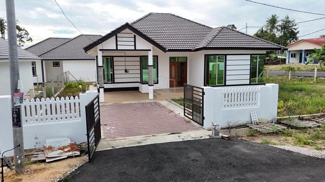 Rumah Banglo Hadapan SM Sains Machang Labok 1